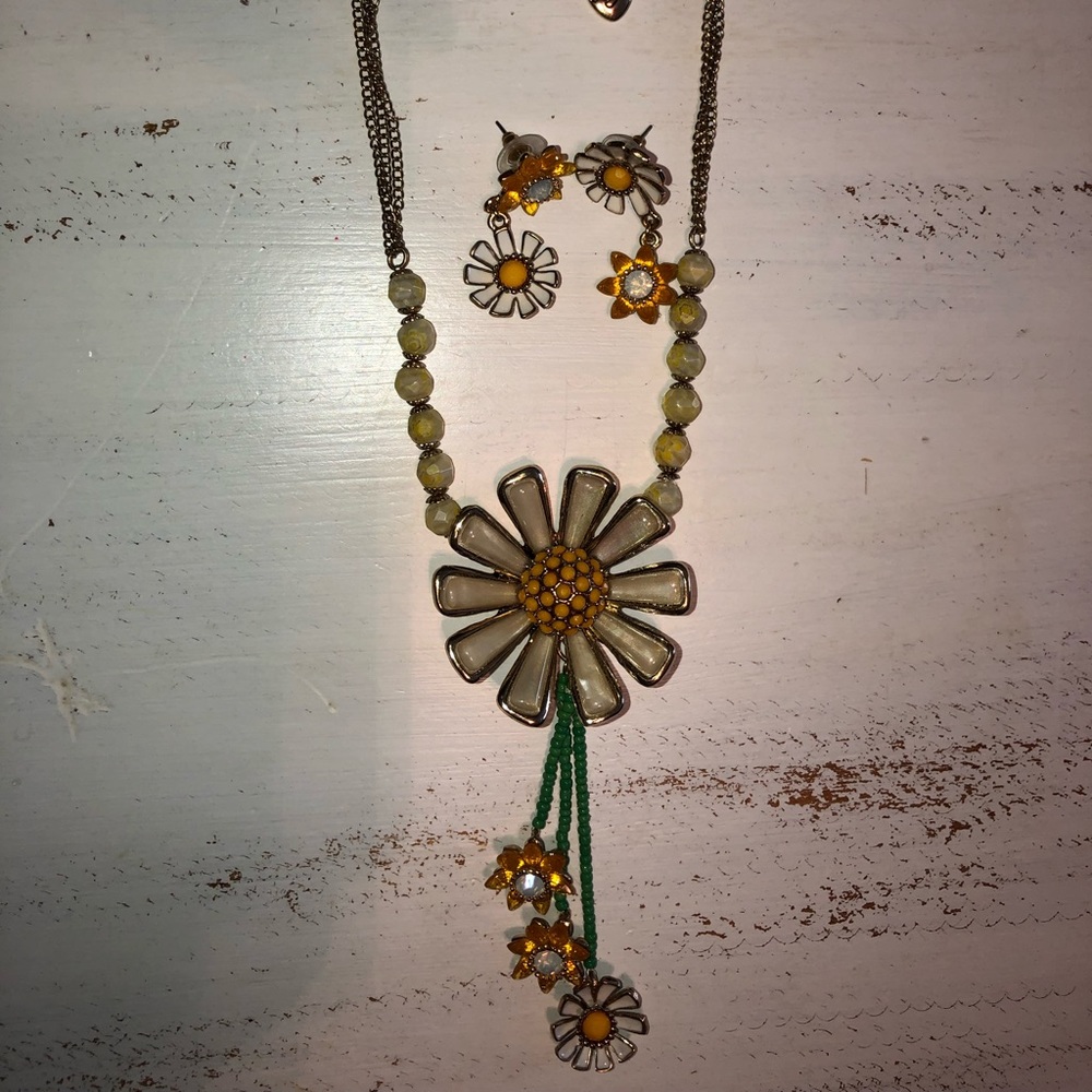 Betsy Johnson necklace and earrings set